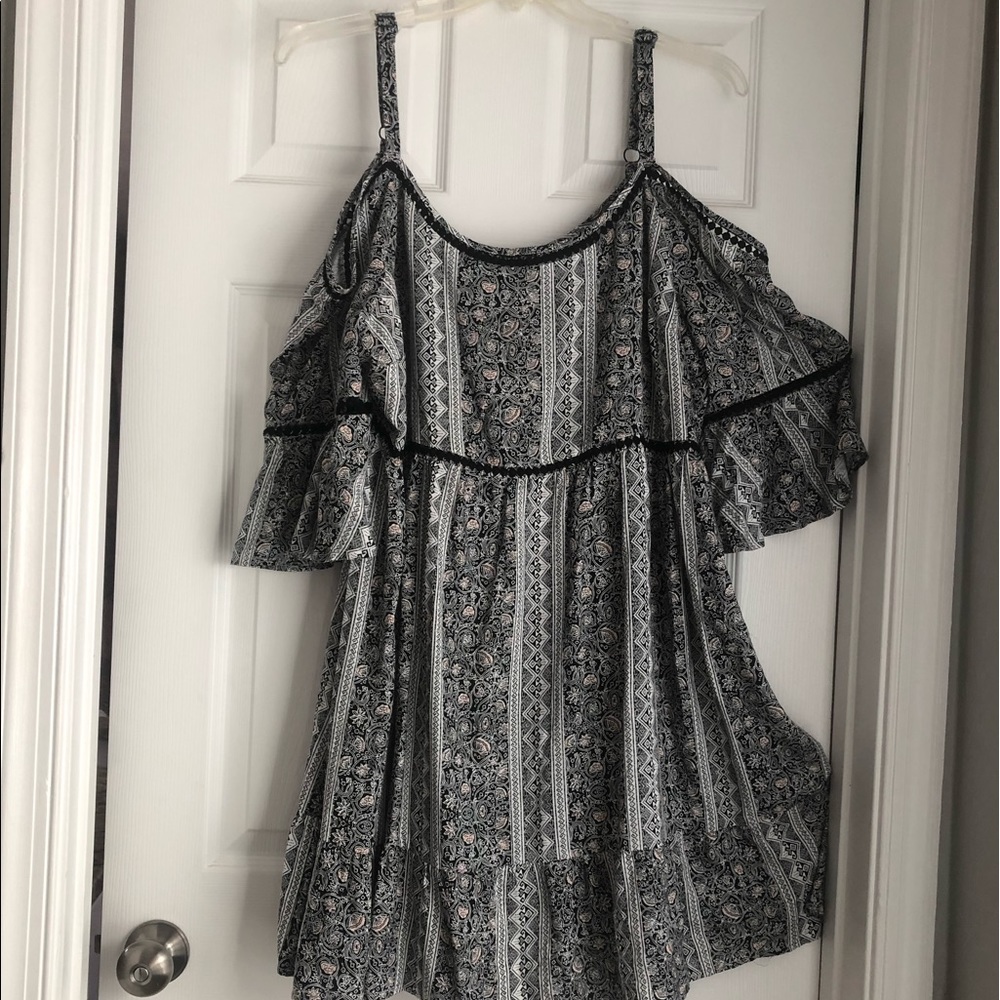 TORRID - NWOT Cold Shoulder Dress